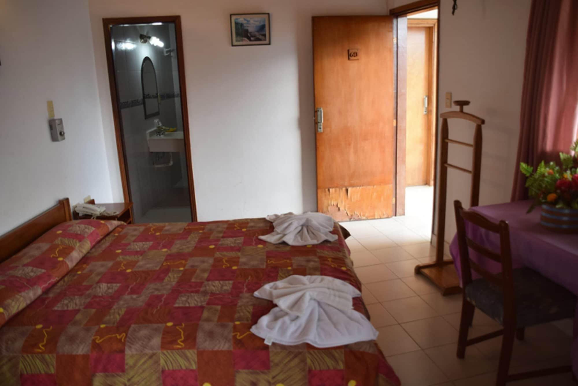 Hotel Palmas Del Sol Asuncion Bagian luar foto